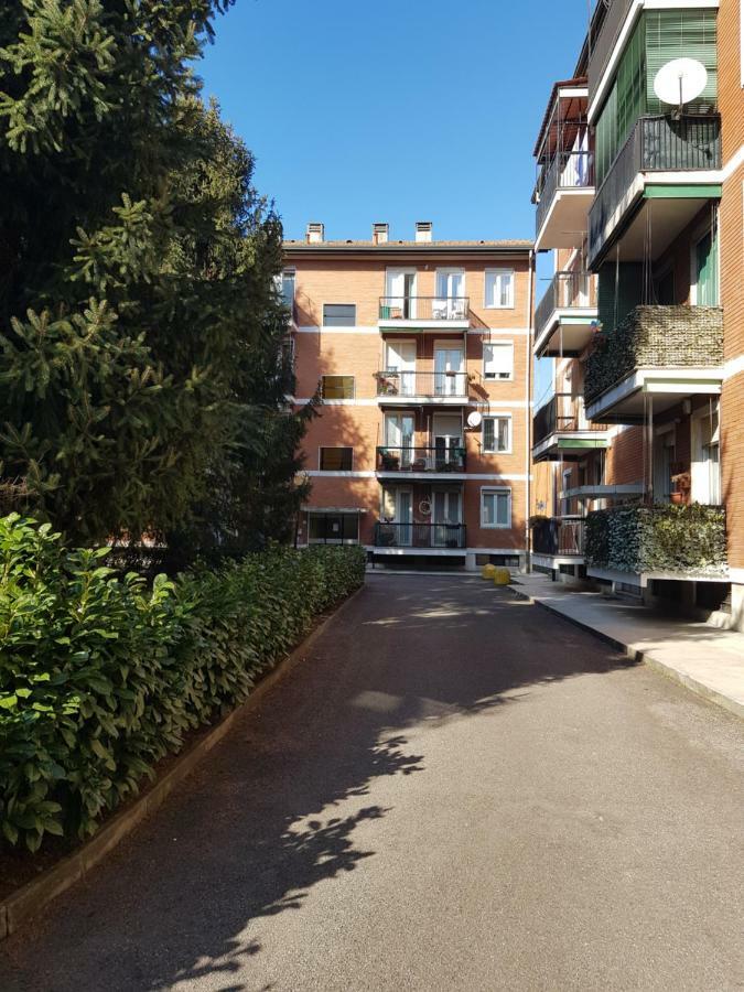 De Candia House Apartment Rescaldina Bagian luar foto