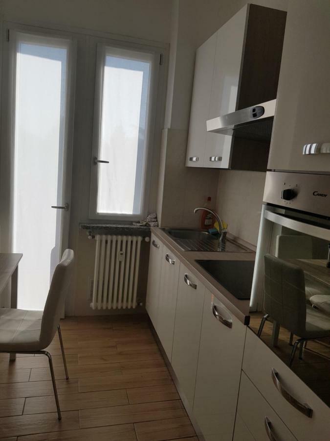 De Candia House Apartment Rescaldina Bagian luar foto